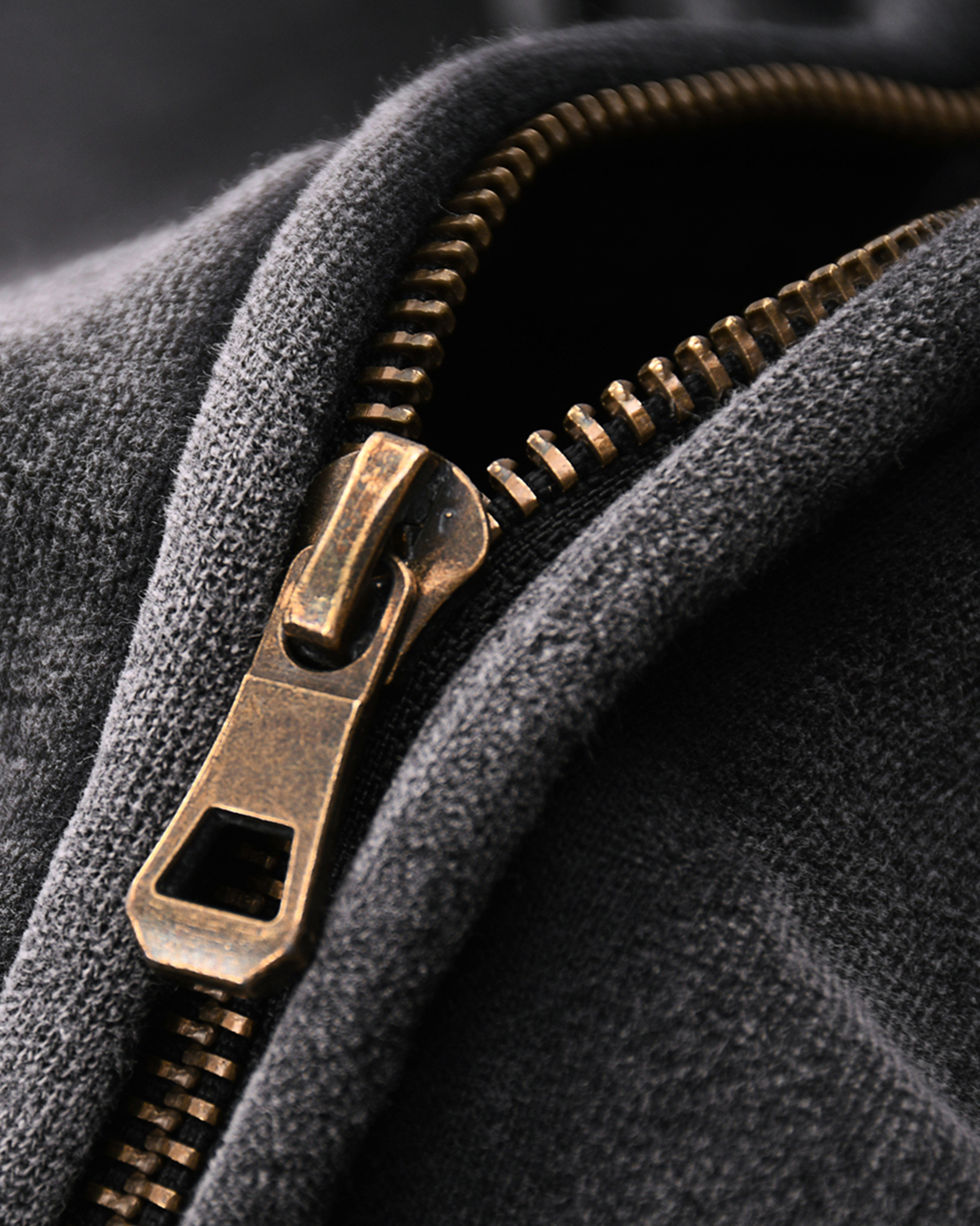 VG-NEKOS ZIP-THROUGH BOXY HOODIE