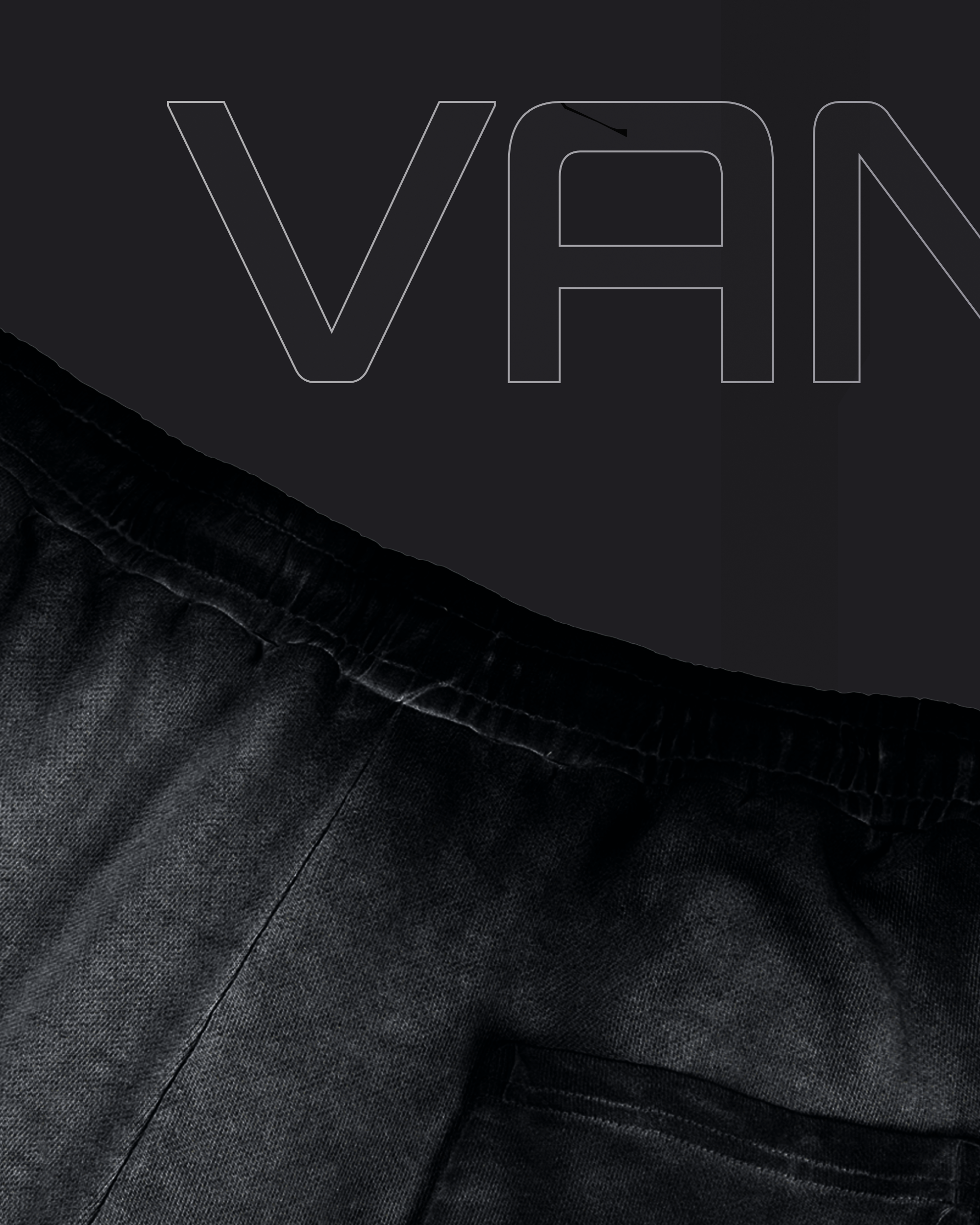 VG-NEKS TAG REVERSE DYED BLACK SWEATSHORT